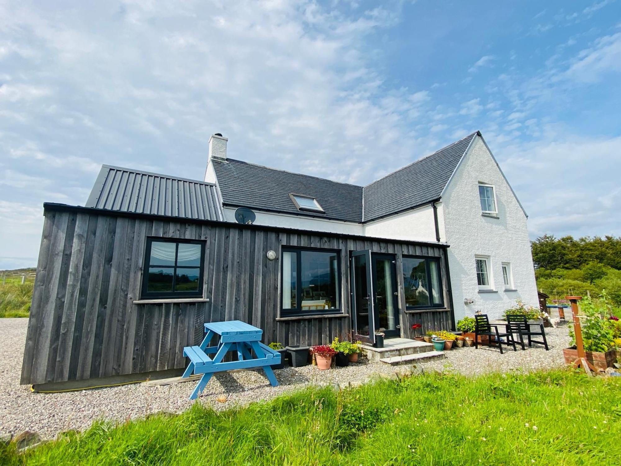 Off The Hill B&B Isleornsey (Skye) Exterior foto